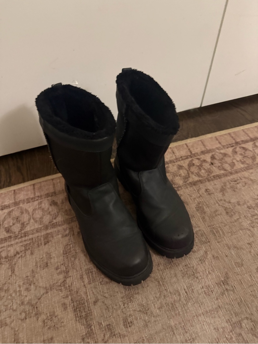 Khombu Men’s Black Insulated Fur-Trim Rain & Snow Boots